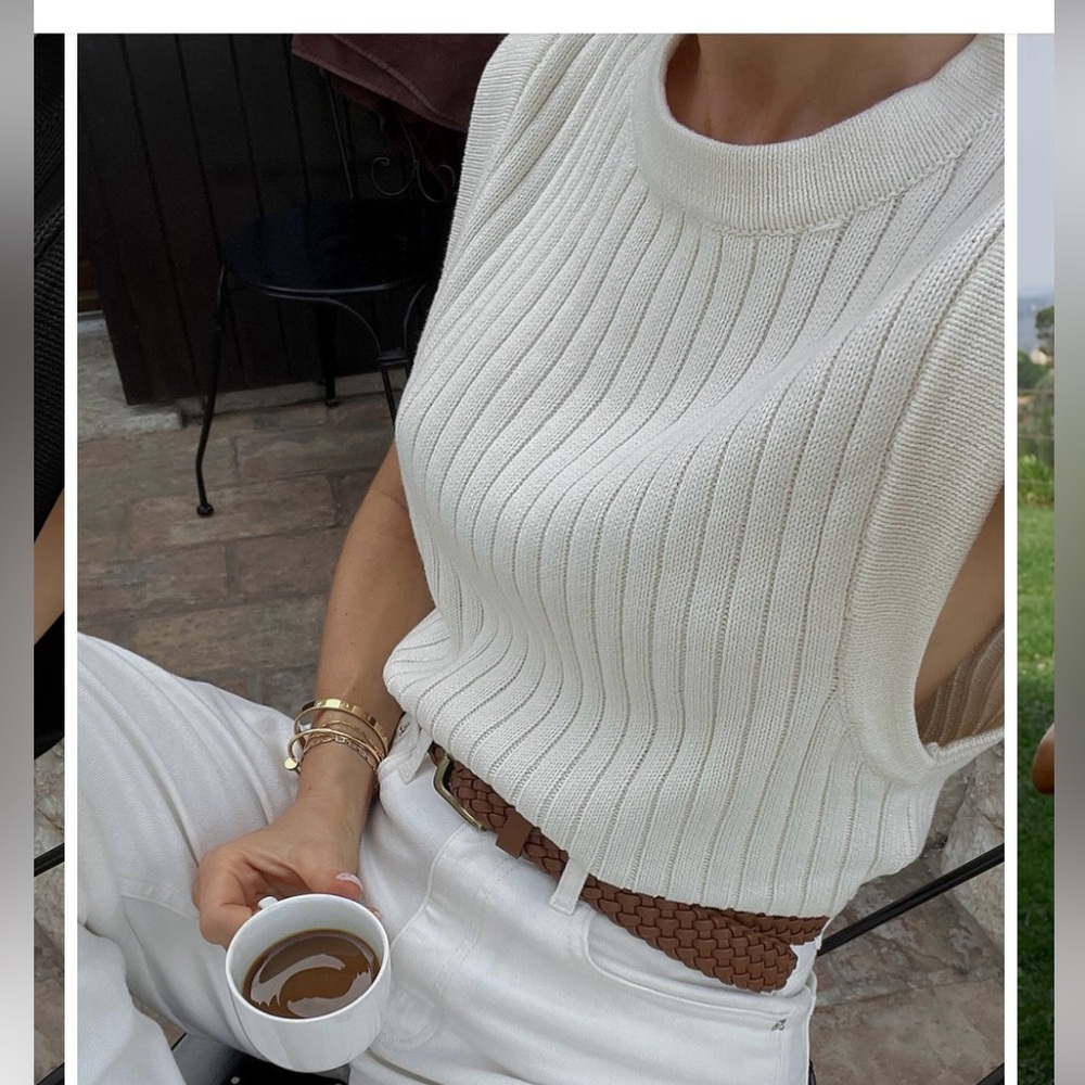 XS White sweater vest